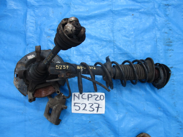Used Toyota Funcargo BRAKE CALIPER AND CLIP FRONT LEFT